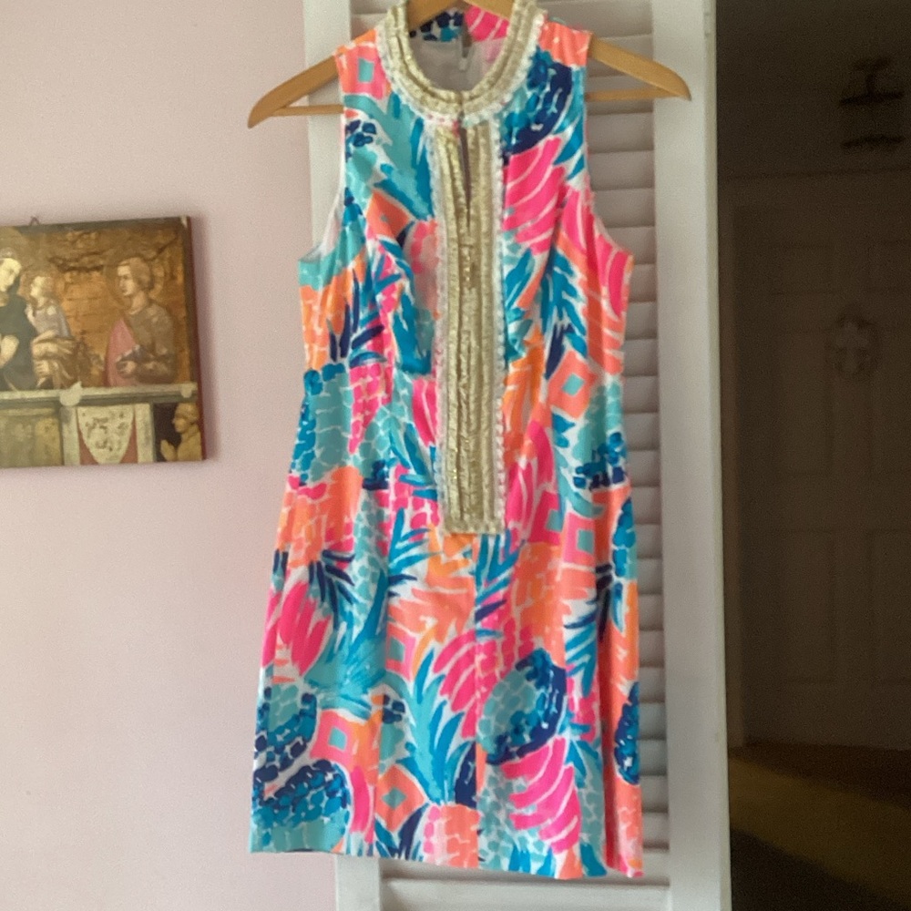 Lilly Pulitzer women’s Tropical Print Sleeveless Dress in Pink, Blue & Coral